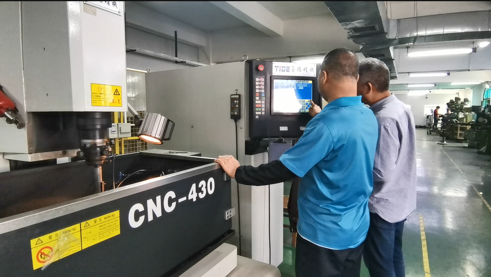 Asian button automatic CNC precision ultra-mirror 